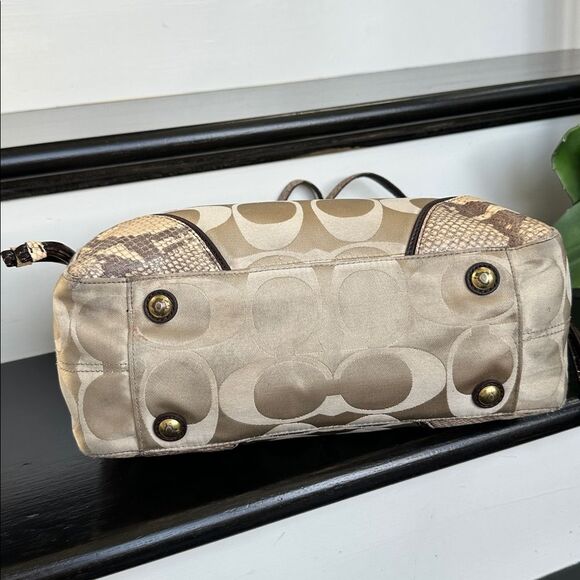 Coach Signature canvas Leather Shoulder Tote Purse Python Embossed Detail F19304 - Picture 7 of 9